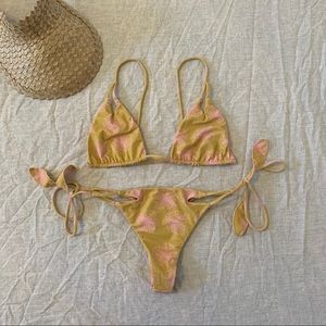 Benoa Honey Hibiscus Set